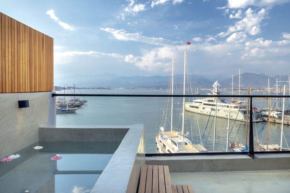 Harbour Suites