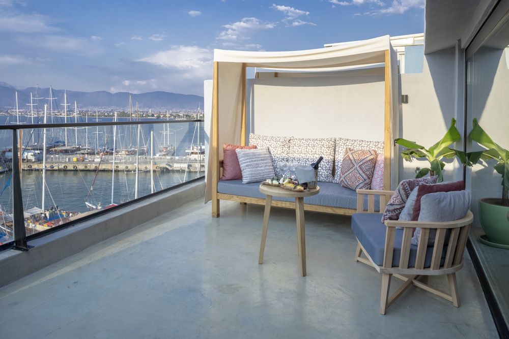 Harbour Suites