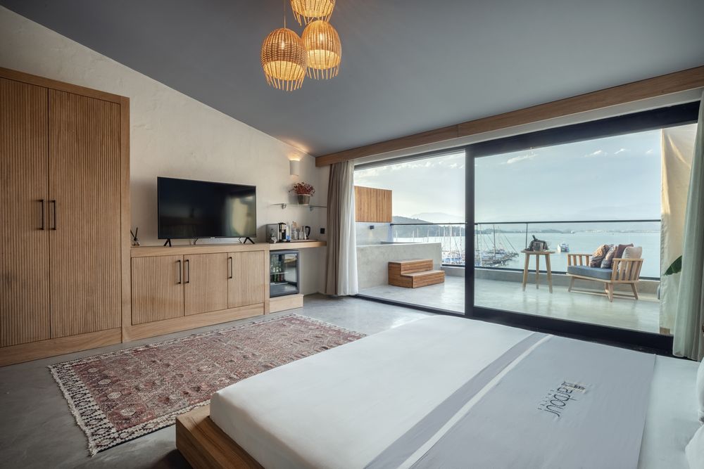 Harbour Suites